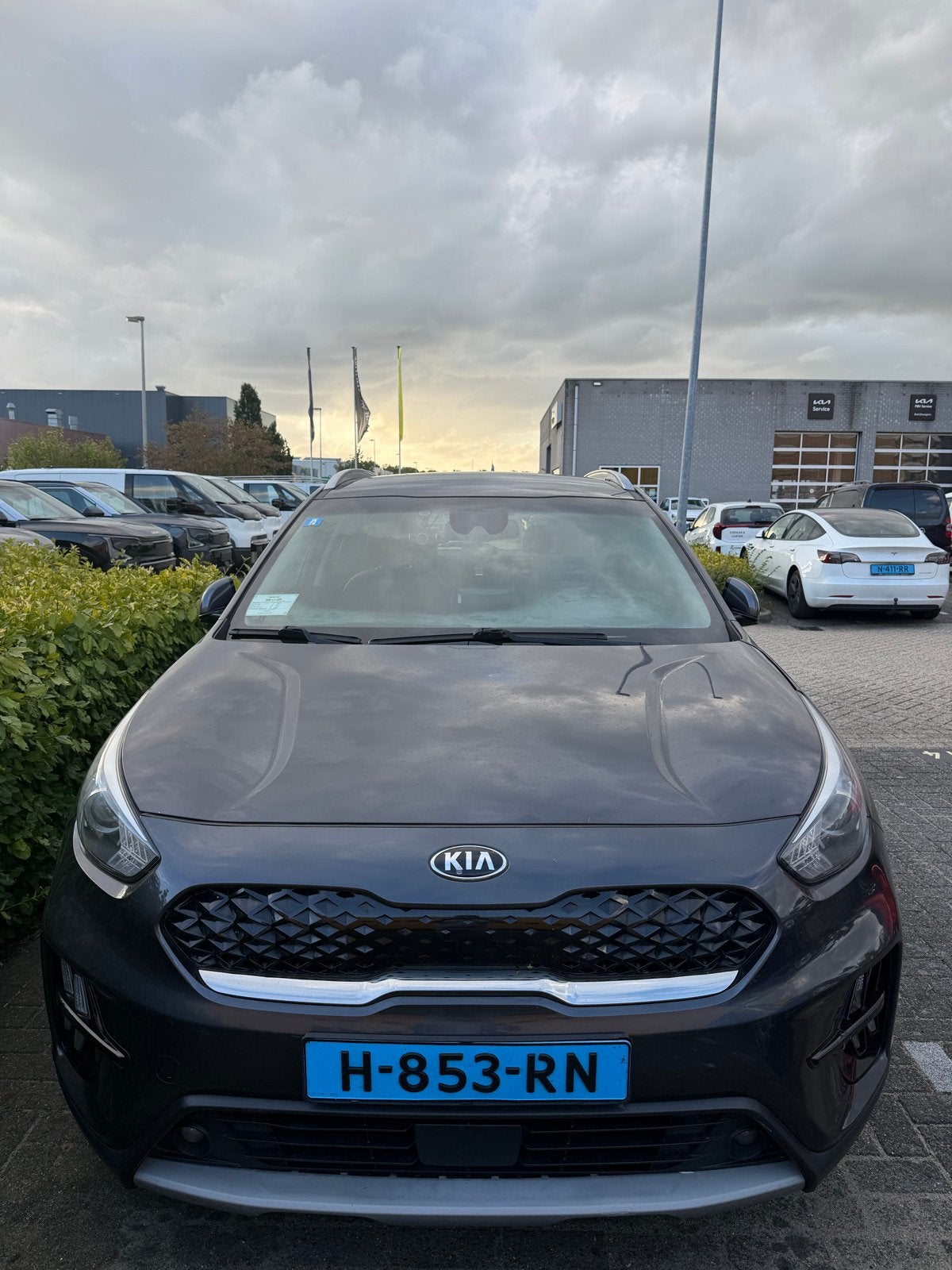 Kia Niro 1.6 GDi Hybrid 141pk Dct6 2020 Grijs, 1580 cc, Origineel Nederlands, 75 €/maand, 1390 kg