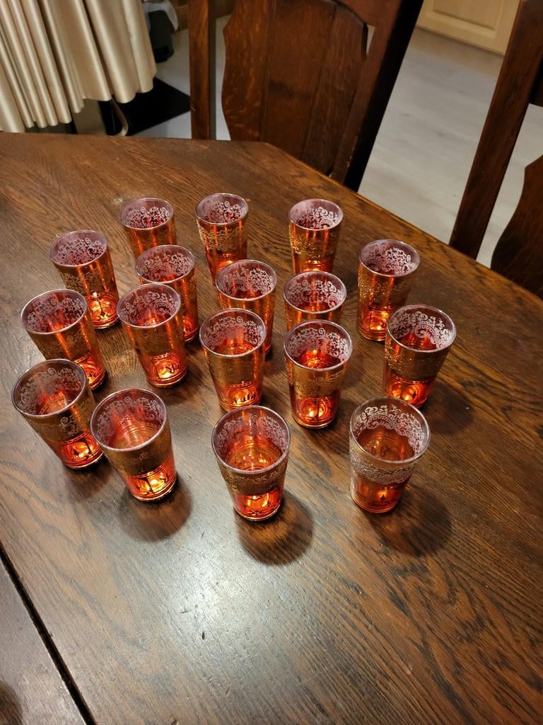 Set van 16 Marokkaanse theeglazen - Oranje met goud, Ophalen