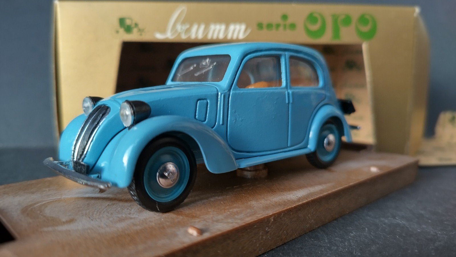 Fiat 508 c Berlina 1:43 Brumm Pol, Hobby en Vrije tijd, Overige merken, Auto, Verzenden, .
