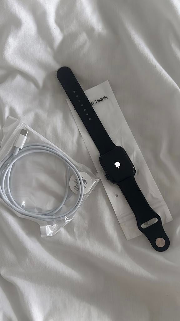 Apple Watch SE 2 40mm GPS Midnight – ongebruikt, Sieraden, Tassen en Uiterlijk, Smartwatches, Zwart, IOS, Nieuw, Ophalen of Verzenden