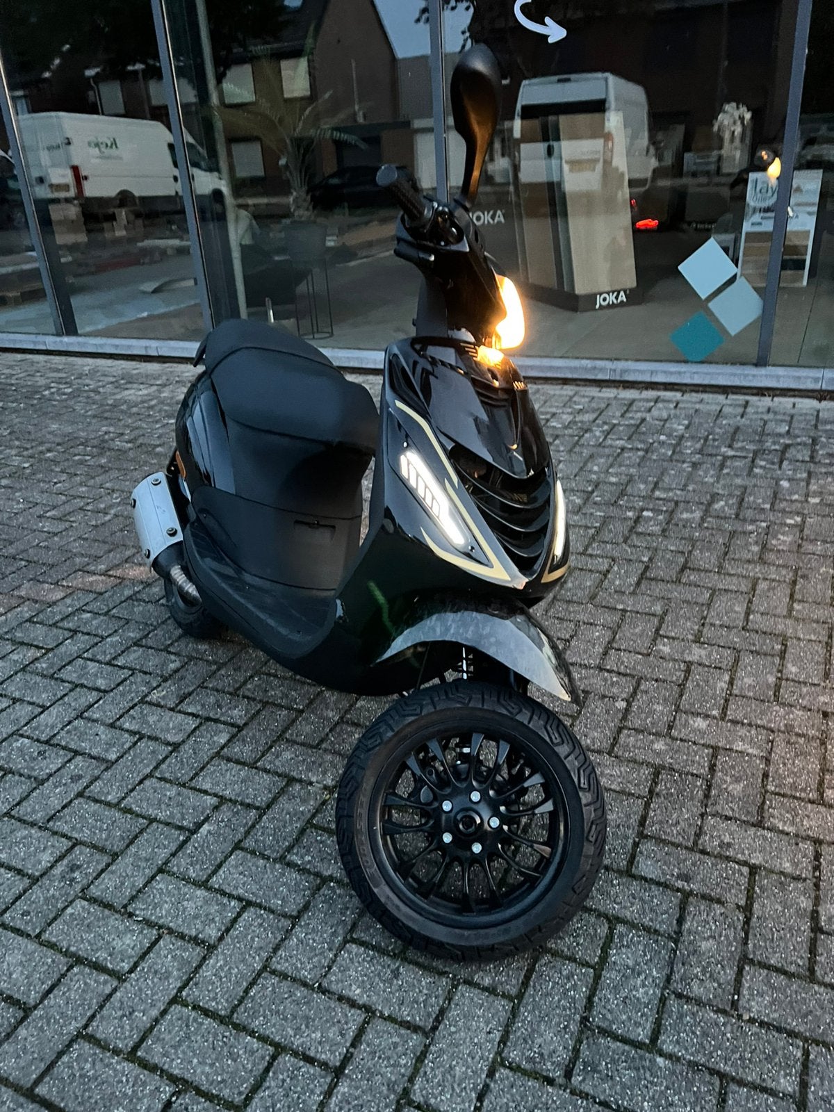 Zip 172cc a1, Fietsen en Brommers, Scooters | Piaggio, Ophalen, Tweetakt, Zip, Zo goed als nieuw