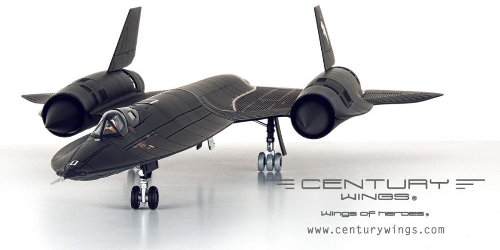Lockheed SR-71 Blackbird Snarling Cat Century Wings CW001647, Verzamelen, Luchtvaart en Vliegtuigspotten, Nieuw, Schaalmodel, Verzenden