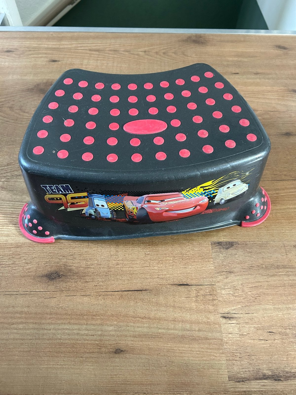 Disney Cars Opstapje voor Kinderen - Zwart/Rood, Ophalen, Gebruikt, Kunststof