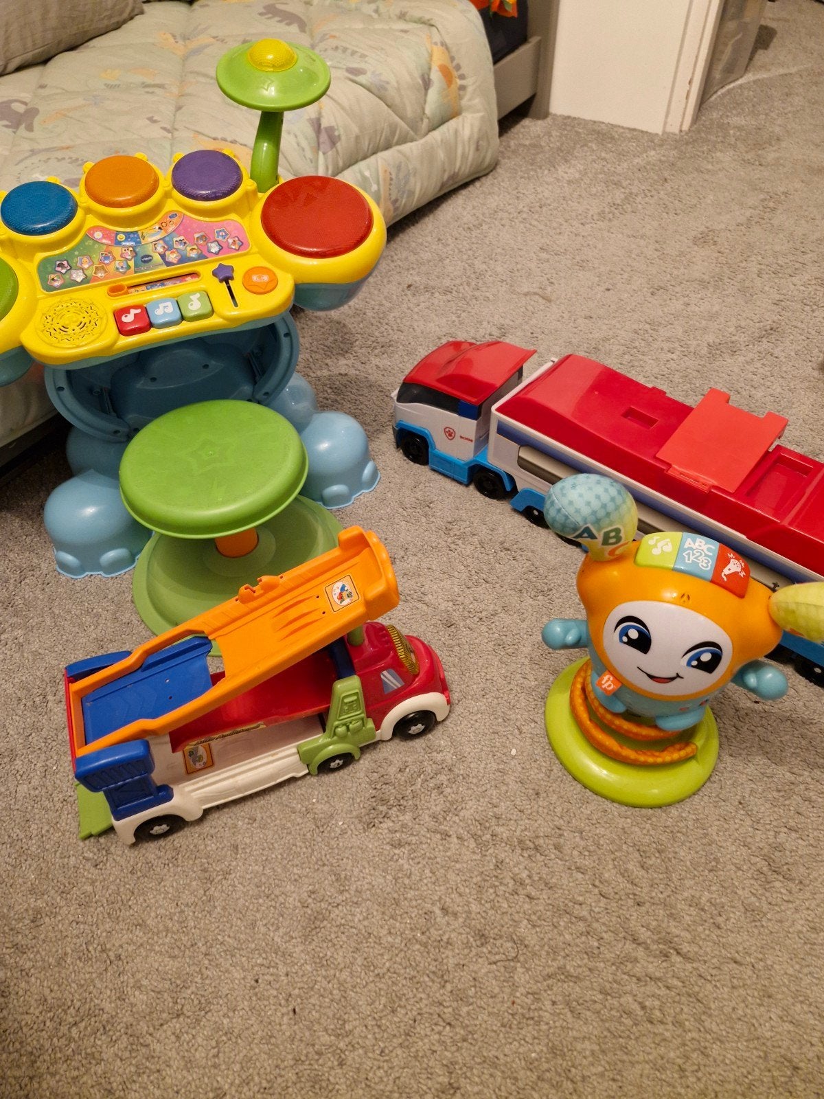 VTech drumstel, Paw Patrol bus & Toet Toet Auto's bouwplaats, Ophalen, Gebruikt, Jongen of Meisje