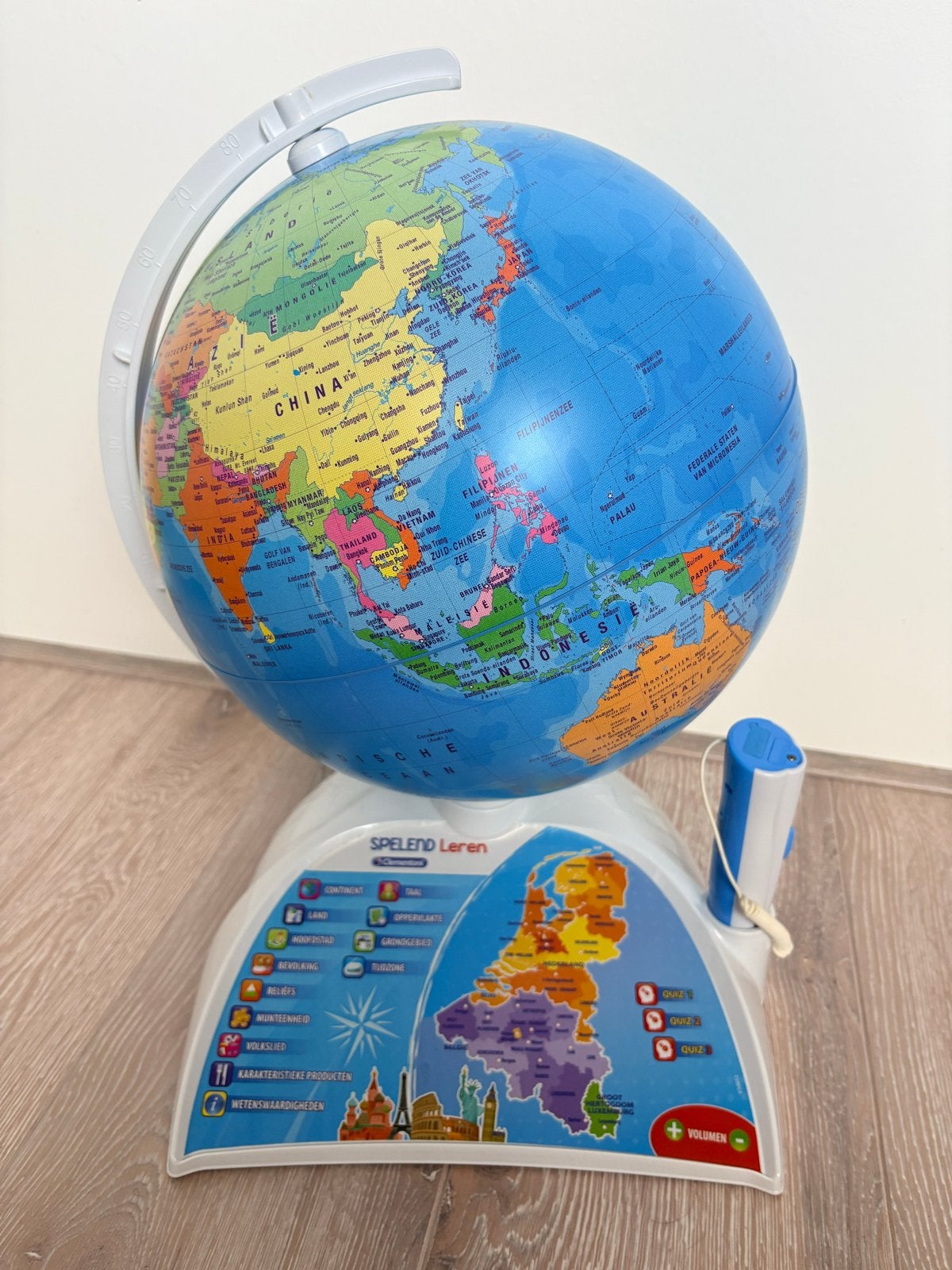 Clementoni Interactieve Wereldbol - Spelend Leren zgan, Ophalen of Verzenden, Zo goed als nieuw, Ontdekken, Met geluid