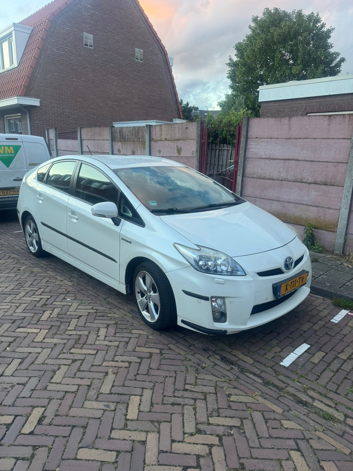 Toyota Prius 1.8 Full Hybrid 136PK Aut 2009 Wit, Auto's, Toyota, Bedrijf, Prius, Hybride Elektrisch/Benzine, Hatchback, Automaat