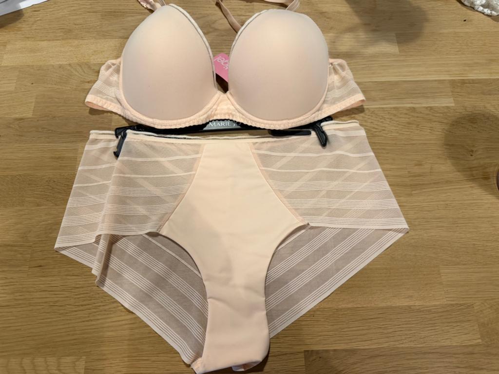 Antigel bh 85B & 85C slip 42 NIEUW!! Bh nu €47,50, Ophalen of Verzenden, BH