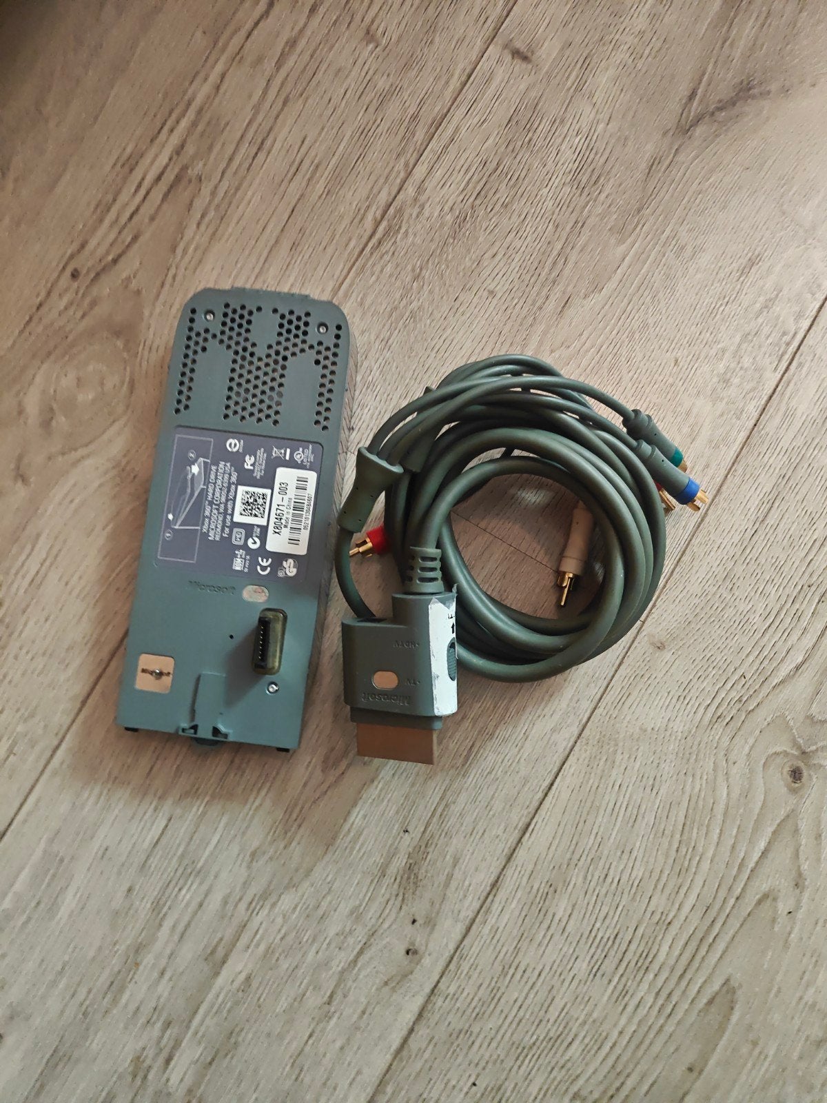 VGA av kabel + 20gb harde schijf, Ophalen of Verzenden, Gebruikt, Voeding of Kabel, Xbox 360
