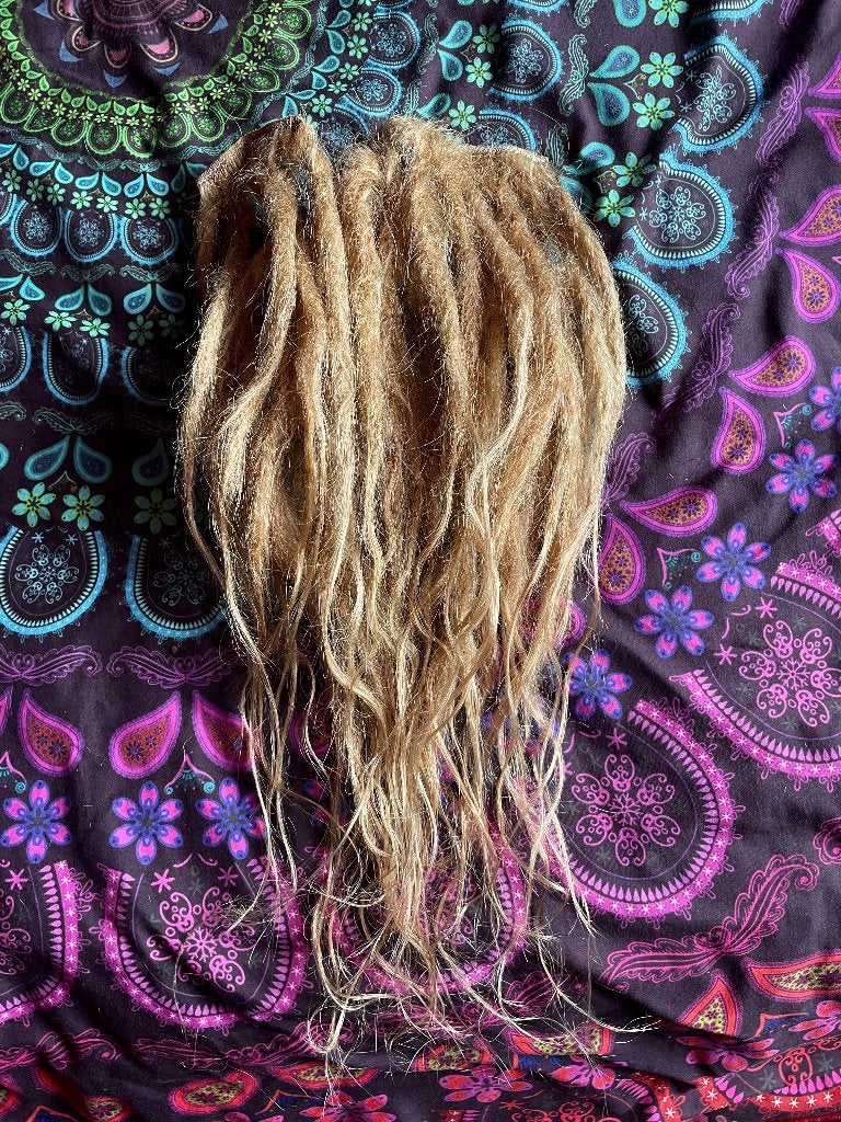 Setje blonde human hair clip dreads extensions nu 270€, Sieraden, Tassen en Uiterlijk, Uiterlijk | Haarverzorging, Ophalen of Verzenden