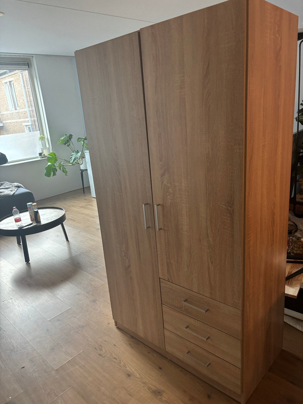 Gratis kledingkast ophalen in Nijmegen centrum, Huis en Inrichting, Kasten | Kledingkasten, Gebruikt, 100 tot 150 cm, 200 cm of meer