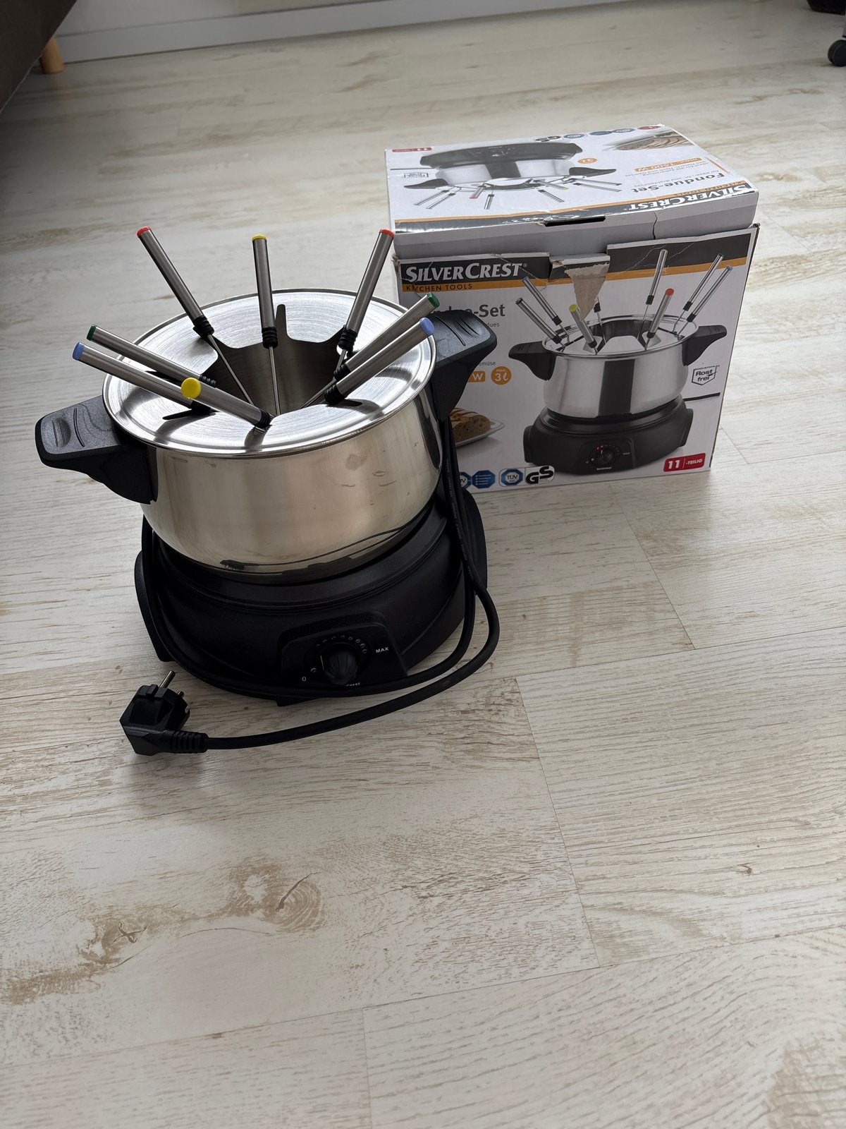 Silvercrest Fondueset 3 liter voor 8 personen, Witgoed en Apparatuur, Fonduesets, Zo goed als nieuw, Fondueset, Elektrisch, Ophalen of Verzenden