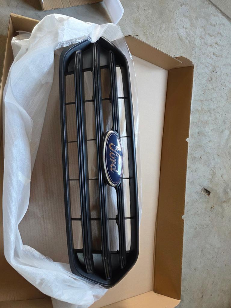 Ford Transit Custom gril nieuw, Auto-onderdelen, Carrosserie en Plaatwerk, Ophalen of Verzenden, Nieuw, Ford, Bumper