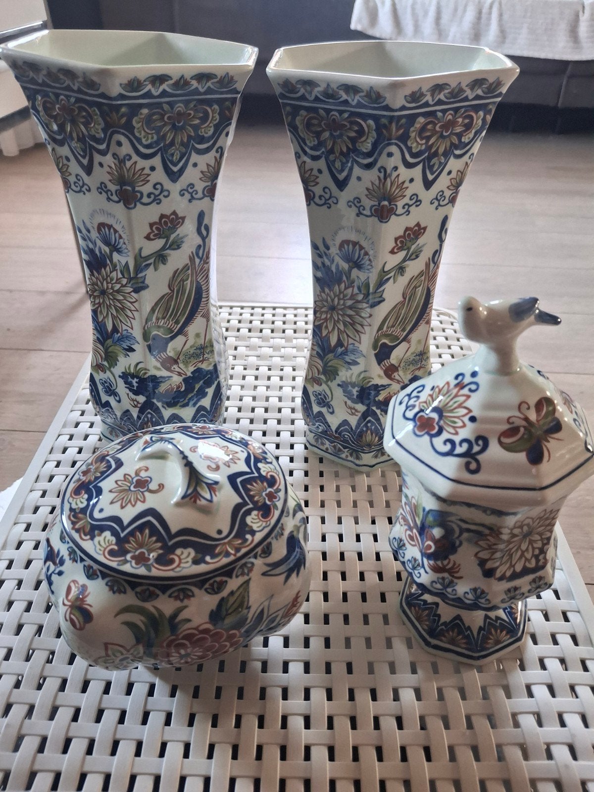 Prachtige Boch Vieux Rhodes Handworked Kaststel, Ophalen of Verzenden