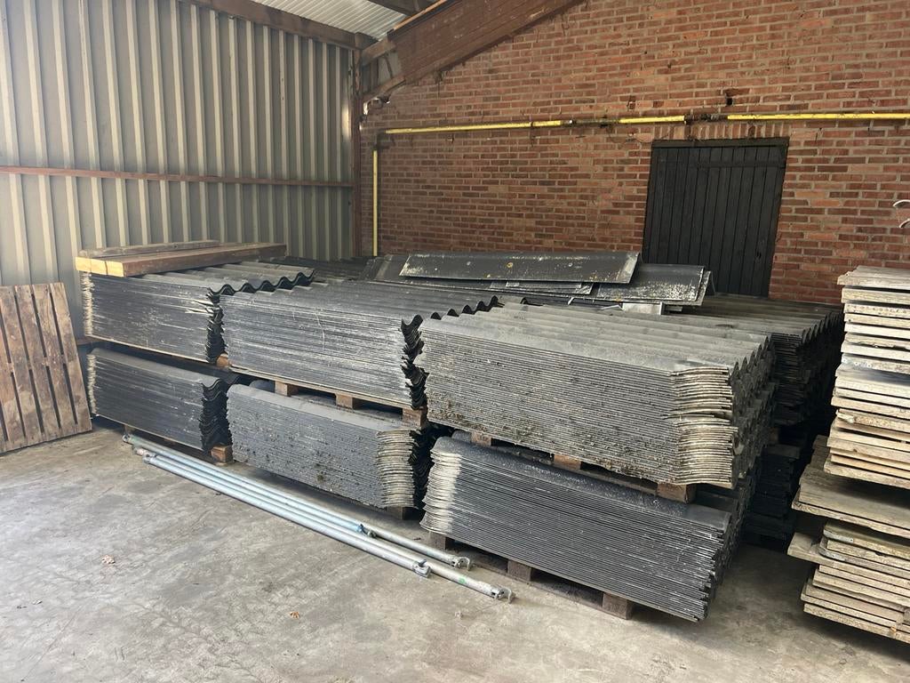 Partij svk asbest vrije golfplaten +- 1200 m2, Ophalen, Zo goed als nieuw, Beton, Terrastegels