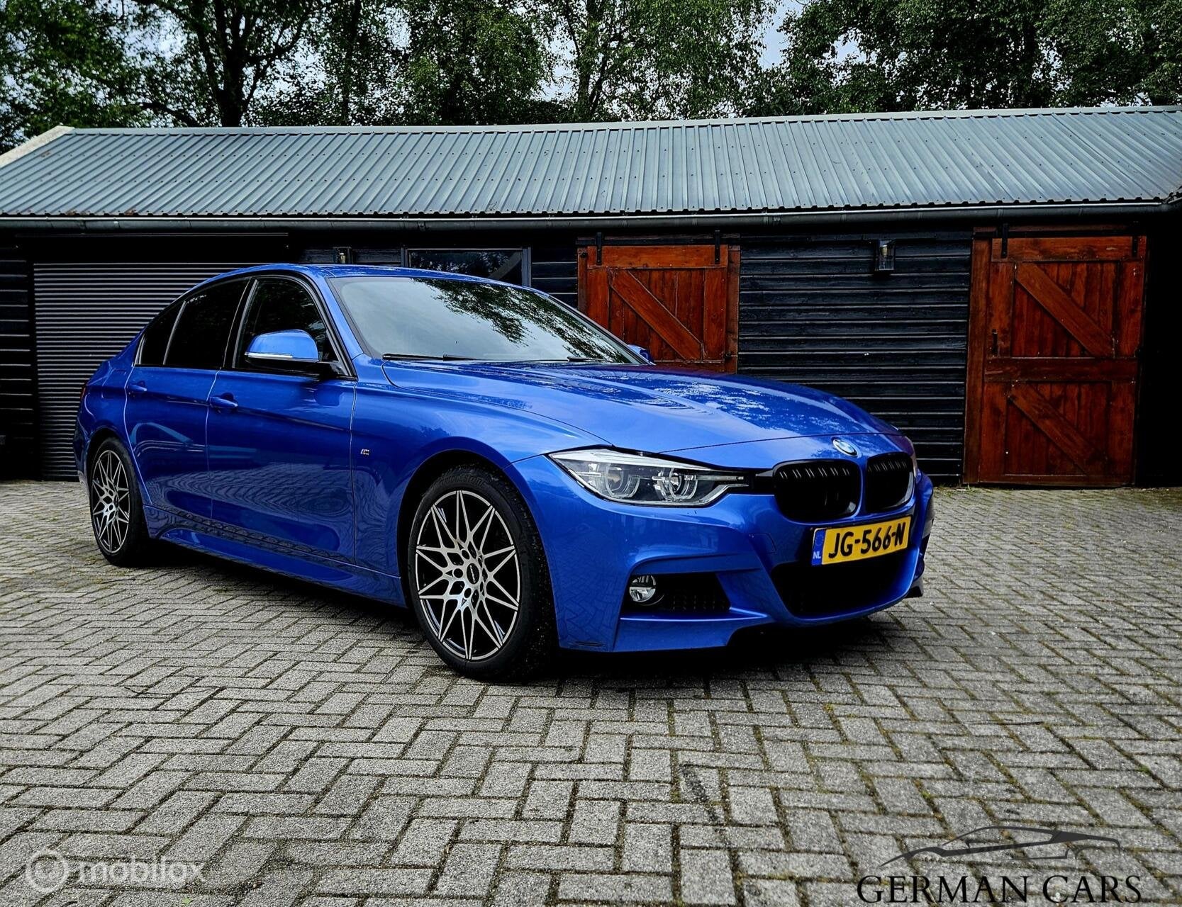 BMW 3-serie 318i M Sport Edition, Auto's, Automaat, Blauw, Origineel Nederlands, 3 cilinders