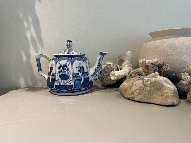 Oude Japanse theepot. Delfts blauwe kleur. Gemerkt., Ophalen