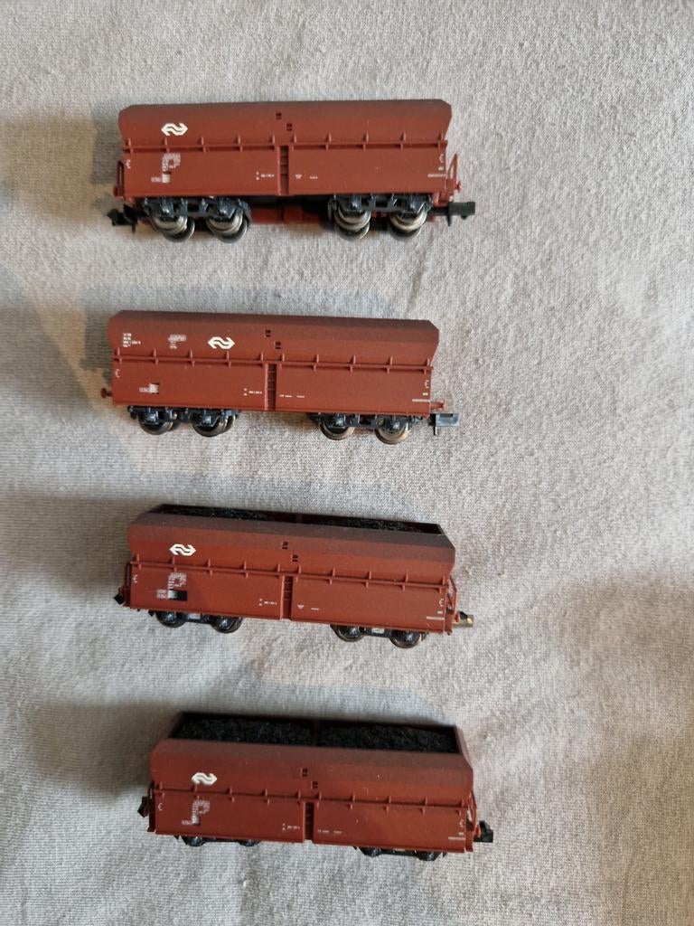 NS Zelflossers N spoor van het merk minitrix, Hobby en Vrije tijd, Modeltreinen | N-Spoor, Gebruikt, Gelijkstroom, Trix, Wagon