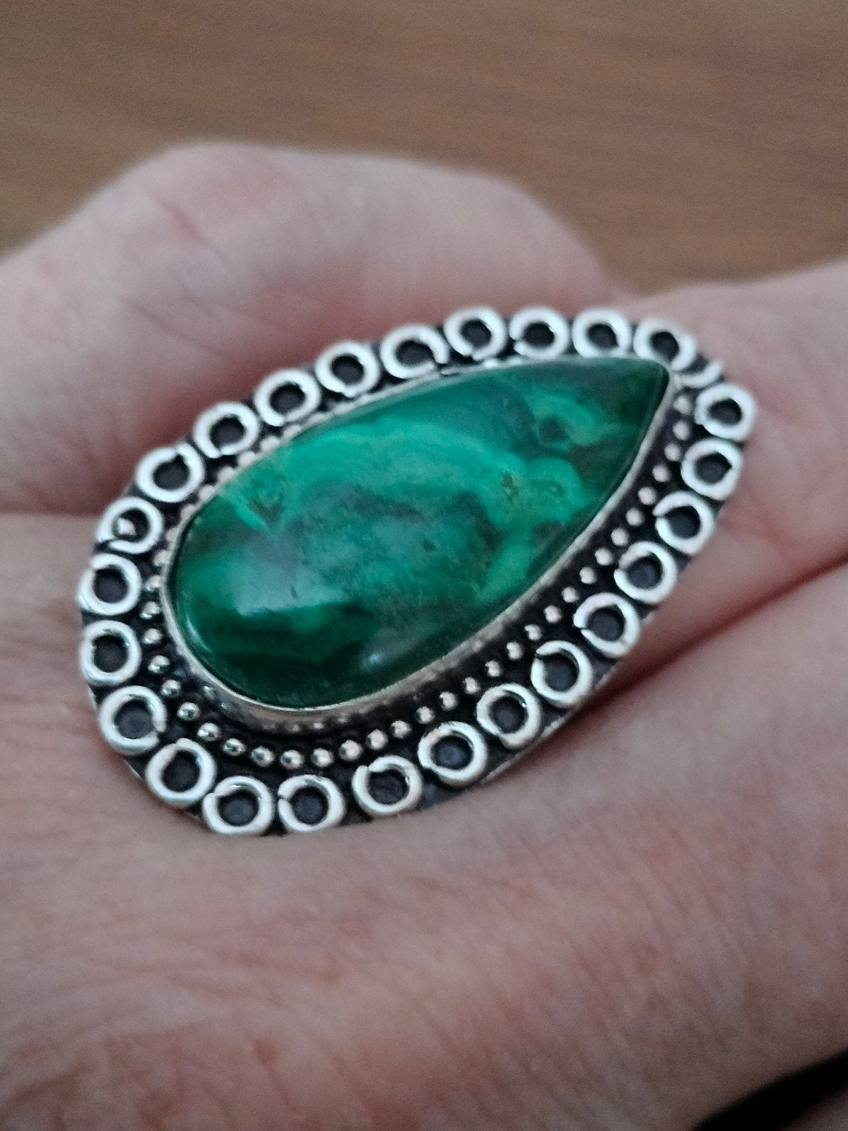 Zilveren ring met malachiet maat 17.5, Verzenden, Nieuw, 17 tot 18, Met edelsteen