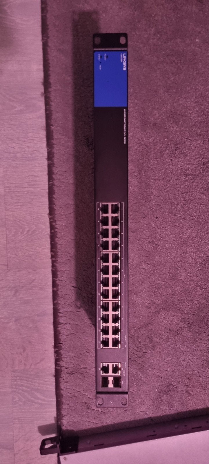 Linksys LGS326P PoE+ Smart Gigabit Switch 24-poorts, Ophalen, Gebruikt