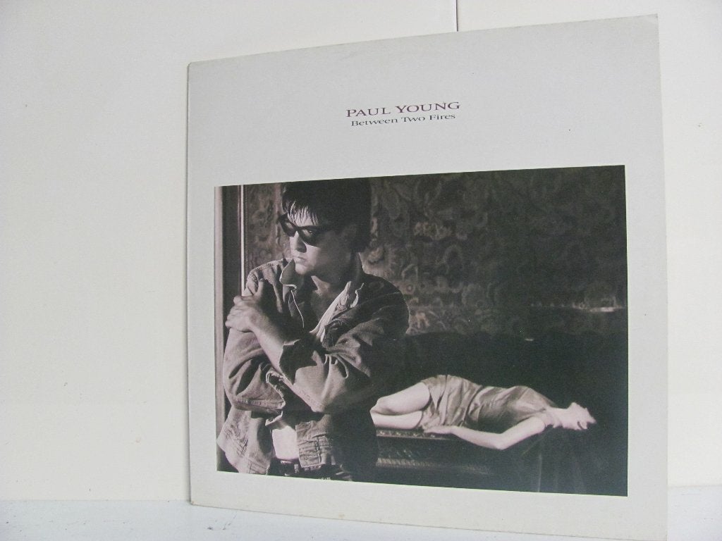 paul young-between two fires, LP, Pop, Ophalen of Verzenden, Zo goed als nieuw