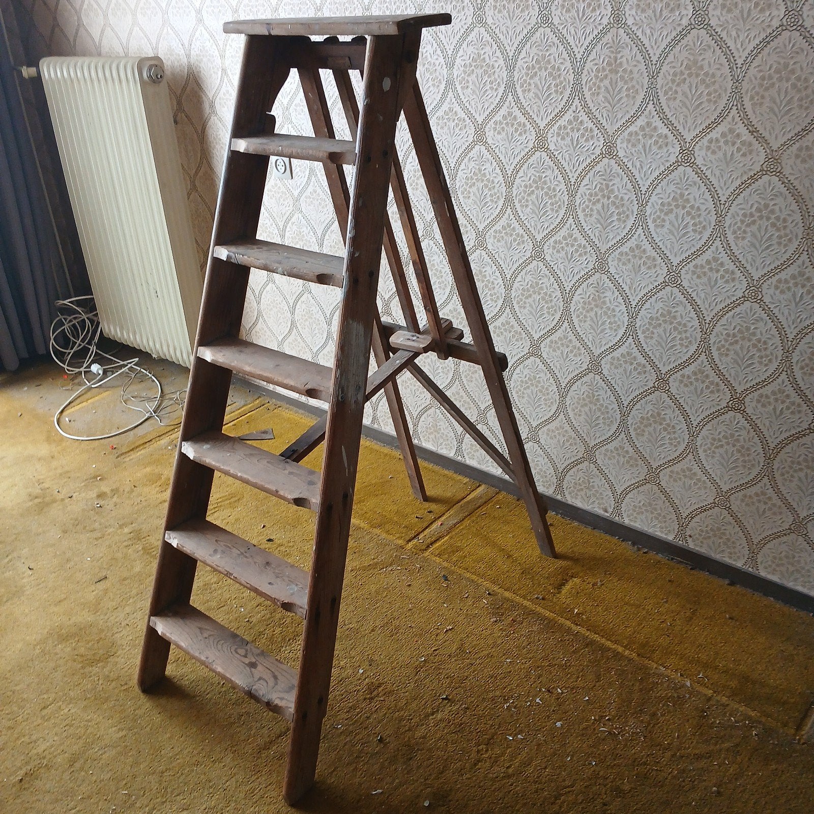 Oude houten trap - perfect voor decoratie of klussen, Ophalen, Minder dan 2 meter