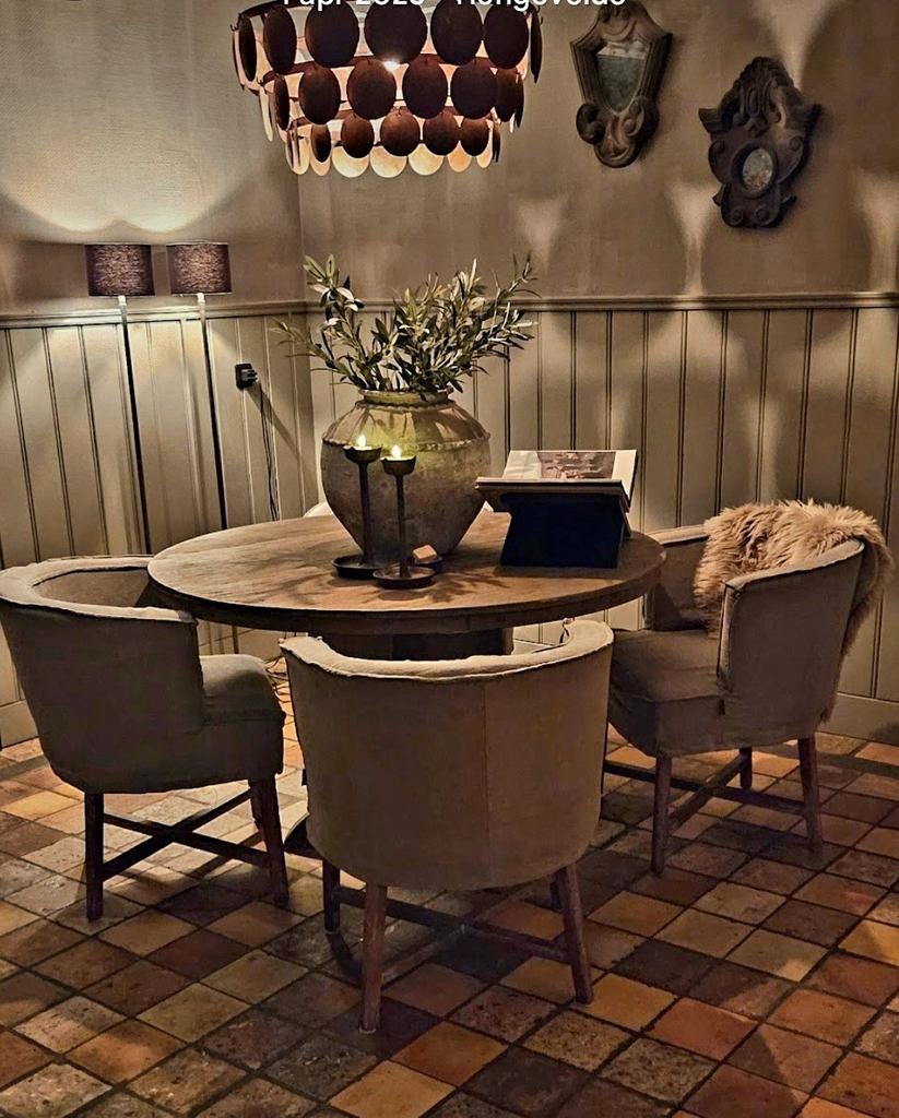Ronde houten eettafel Aura Peeperkorn en dirkjes, Huis en Inrichting, Tafels | Eettafels, Ophalen of Verzenden