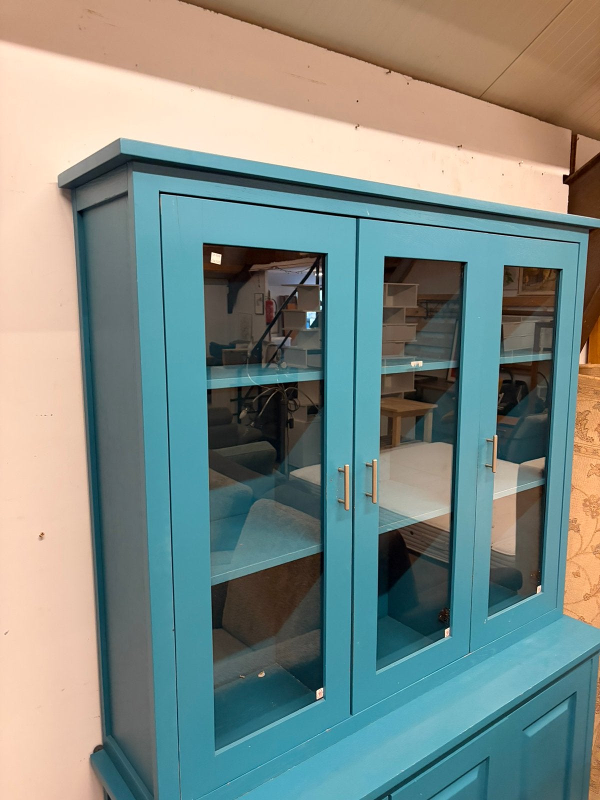 Blauwe winkelkast / vitrinekast, Huis en Inrichting, Kasten | Vitrinekasten, Ophalen, ., 50 tot 100 cm, .