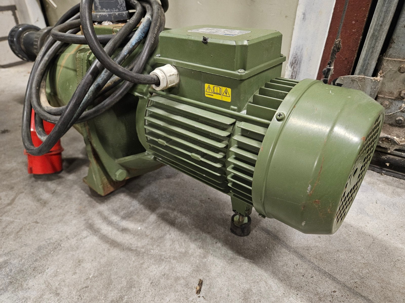 Zelfaanzuigende tuinpomp SAER - M400A 10m3/h 3pk, Ophalen, Gebruikt, Elektrisch