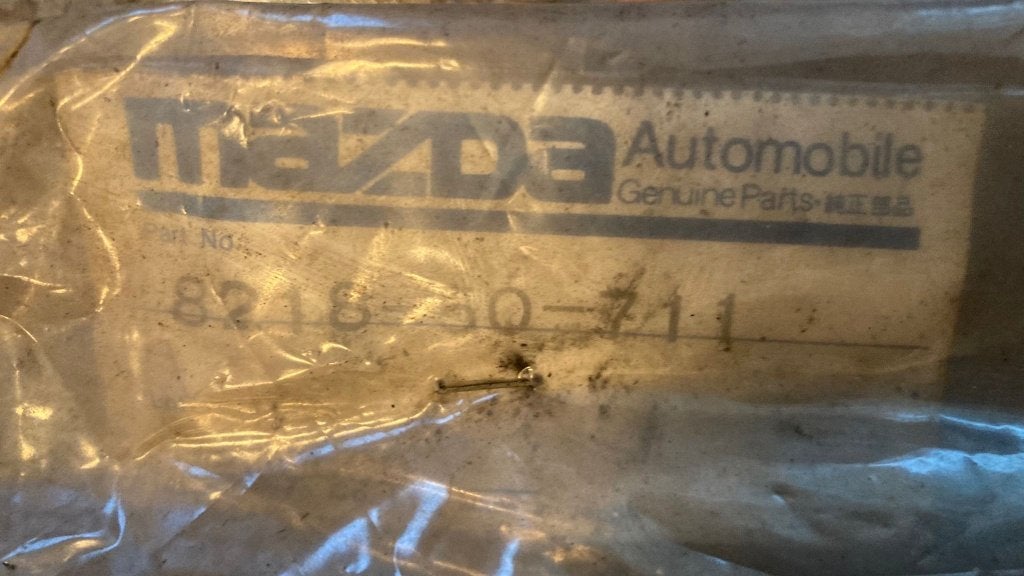 Mazda 323 en 626 gril, nieuw in verpakking, Ophalen of Verzenden, Nieuw, Mazda, Bumper