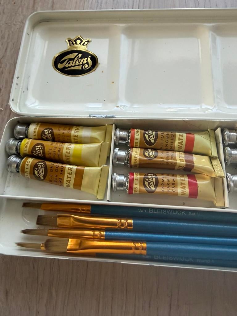 Oud doosje met kleine tubetjes waterverf van Talens, Verzenden, Zo goed als nieuw