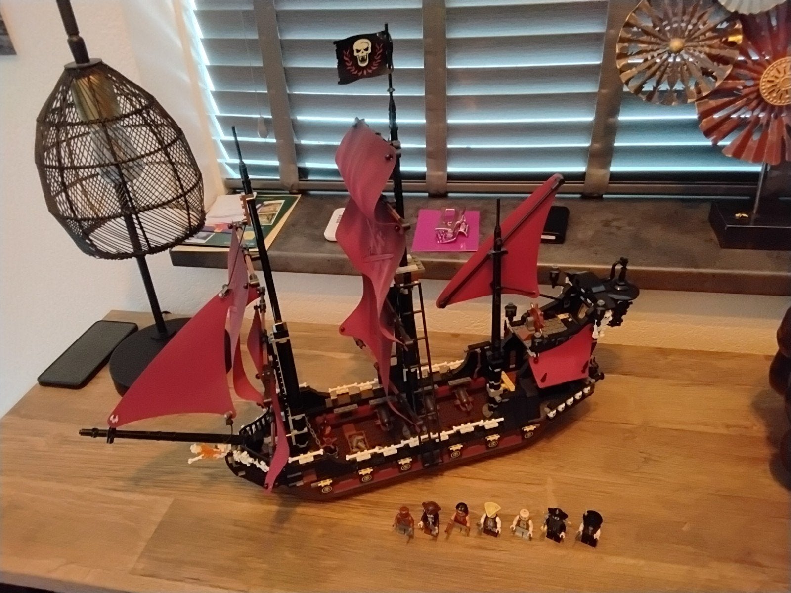 LEGO POTC Queen Anne's Revenge - 4195

compleet zonder boekj, Ophalen of Verzenden