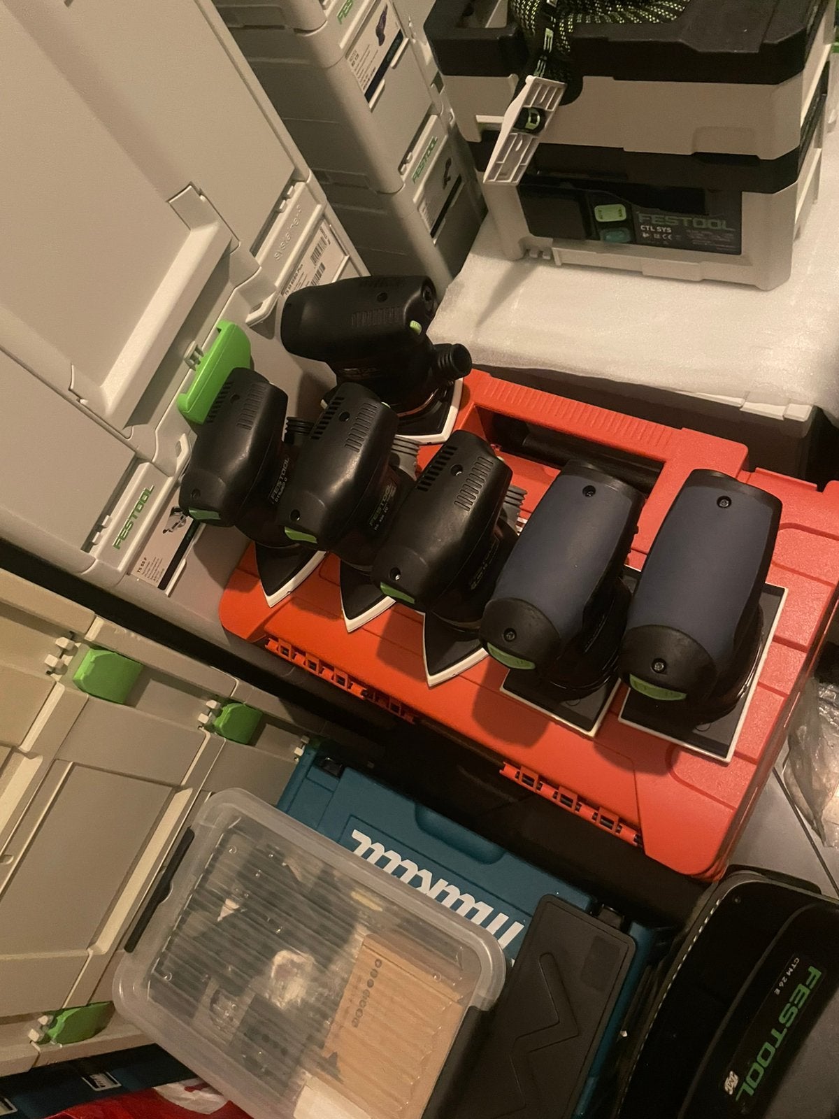 Festool delta en vlakschuurmachines, Ophalen of Verzenden, Zo goed als nieuw, Minder dan 600 watt, Vlakschuurmachine