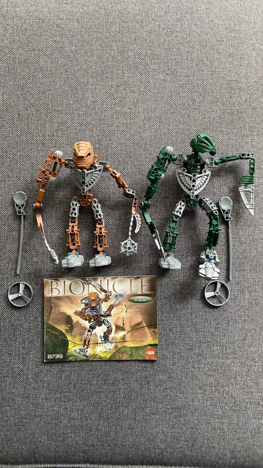 Lego Bionicle nummer 8739 en 8740, Ophalen of Verzenden, Zo goed als nieuw