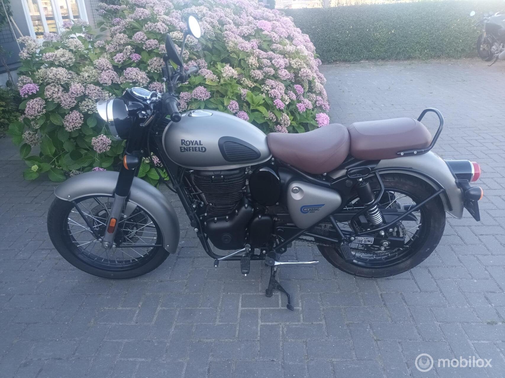 Nieuwstaat Royal Enfield Classic 350 2023 3488km Inruil Kan, Toermotor, Handgeschakeld, Gebruikt, Bedrijf