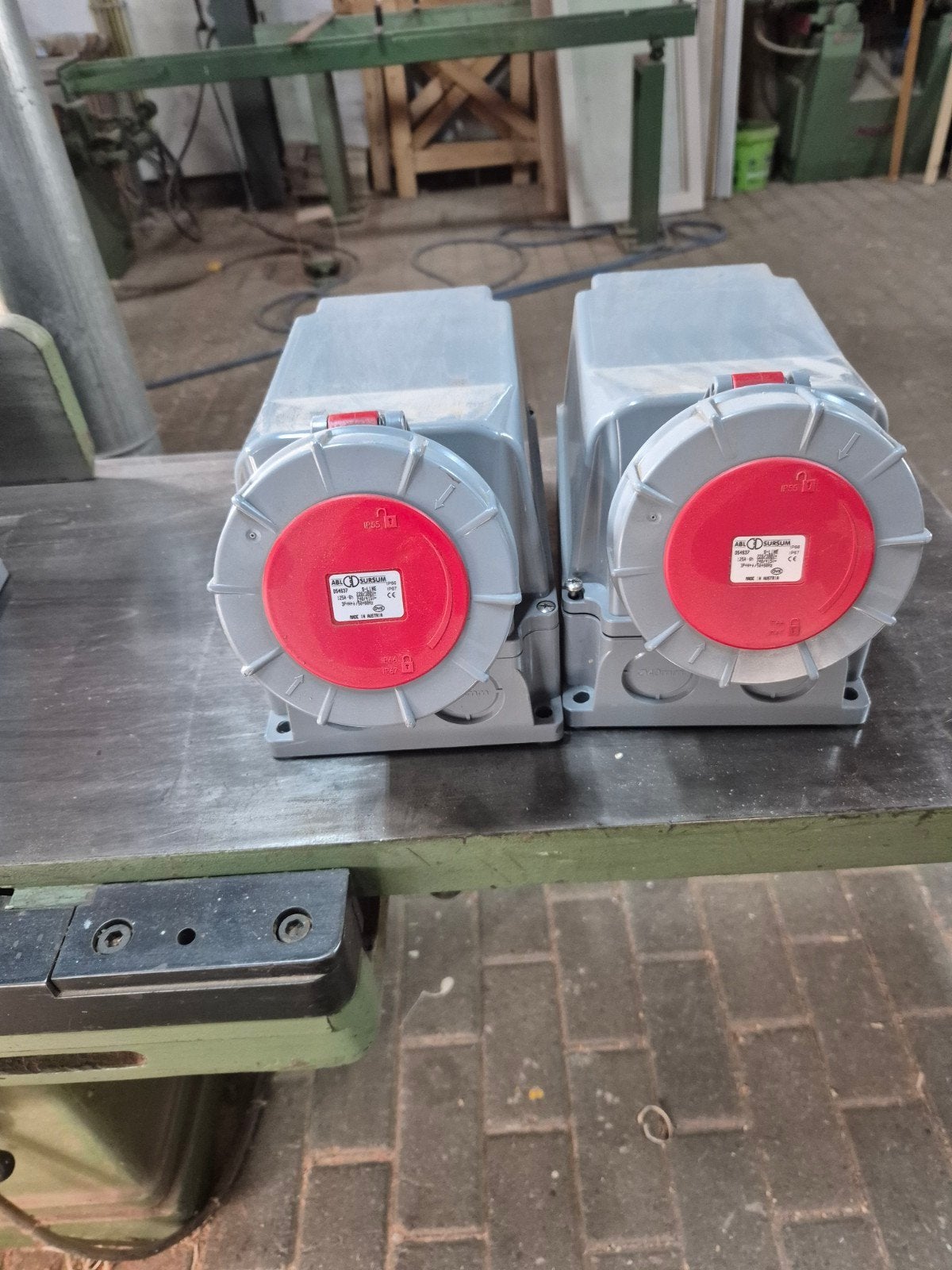 2x Krachtstroom Wandcontactdoos 125A ABL Sursum IP67, Ophalen, Gebruikt, Overige merken, Stopcontact