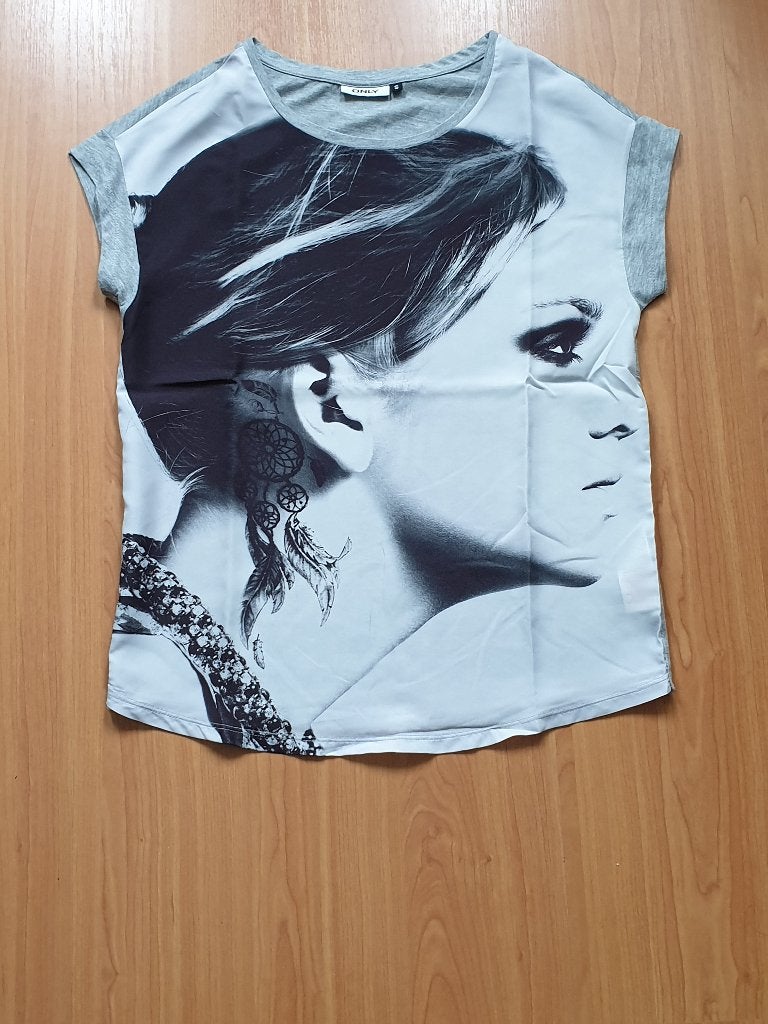 Shirt Only maat S, Kleding | Dames, T-shirts, Gedragen, Maat 36 (S), Grijs, Korte mouw, Ophalen