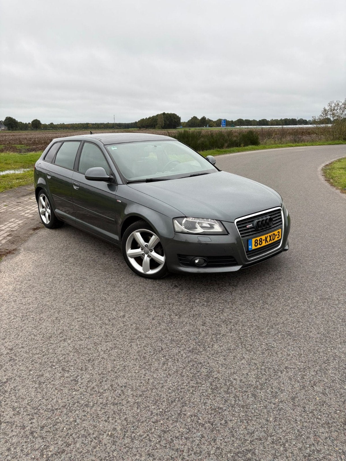Audi A3 1.4 Tfsi 92KW Sportback 2010 Grijs, Voorwielaandrijving, 125 pk, 4 cilinders, Leder en Stof