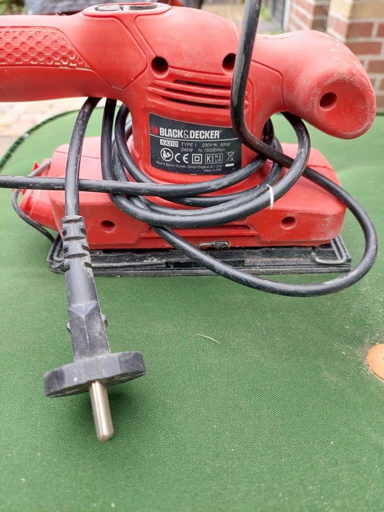 Black & decker vlakschuurmachine niet werkend type ka310, Ophalen of Verzenden, Gebruikt, Minder dan 600 watt, Vlakschuurmachine