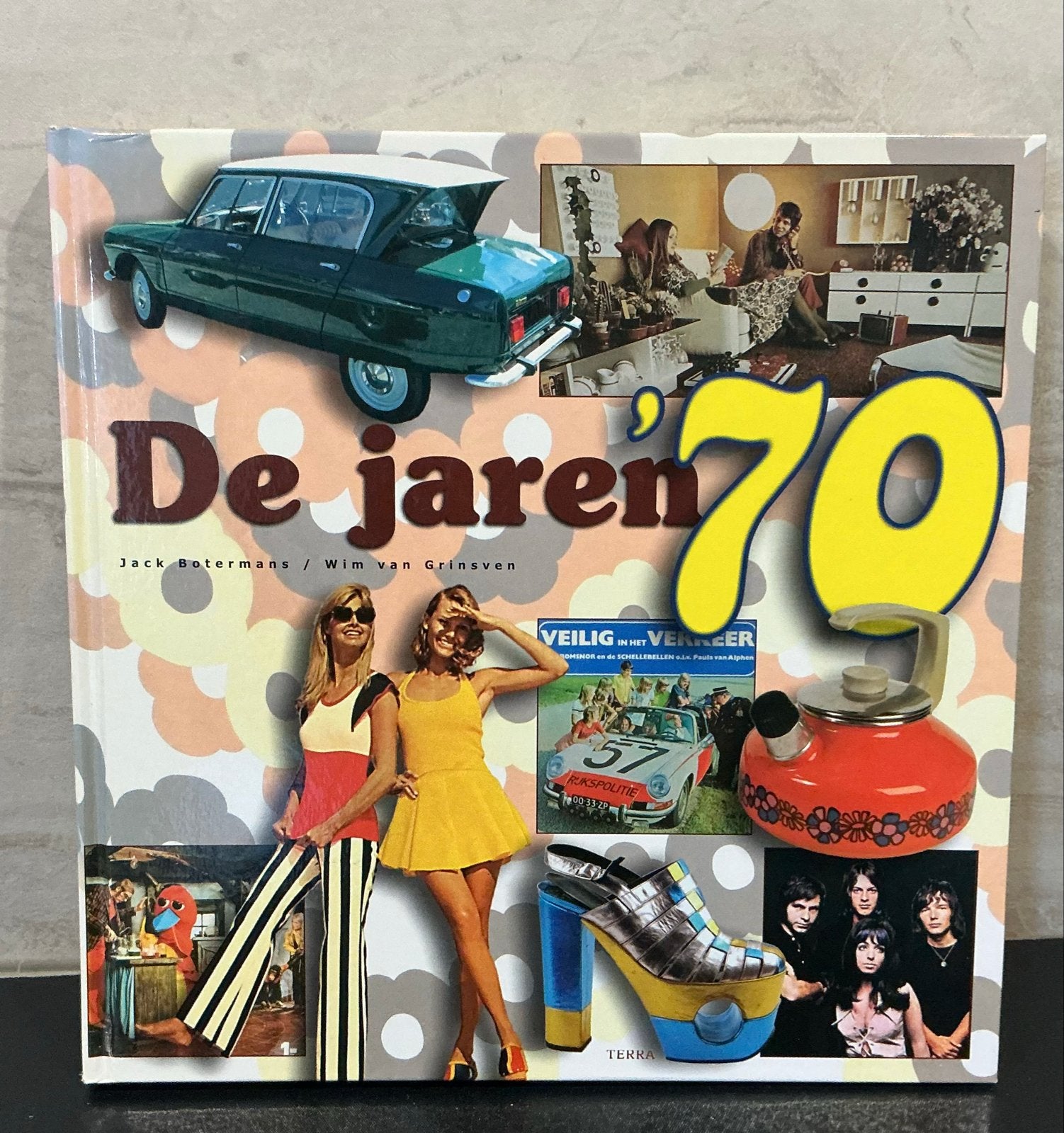 De jaren '70: Een kleurrijk overzicht van het dagelijks leve, Verzenden, Zo goed als nieuw, Nederland