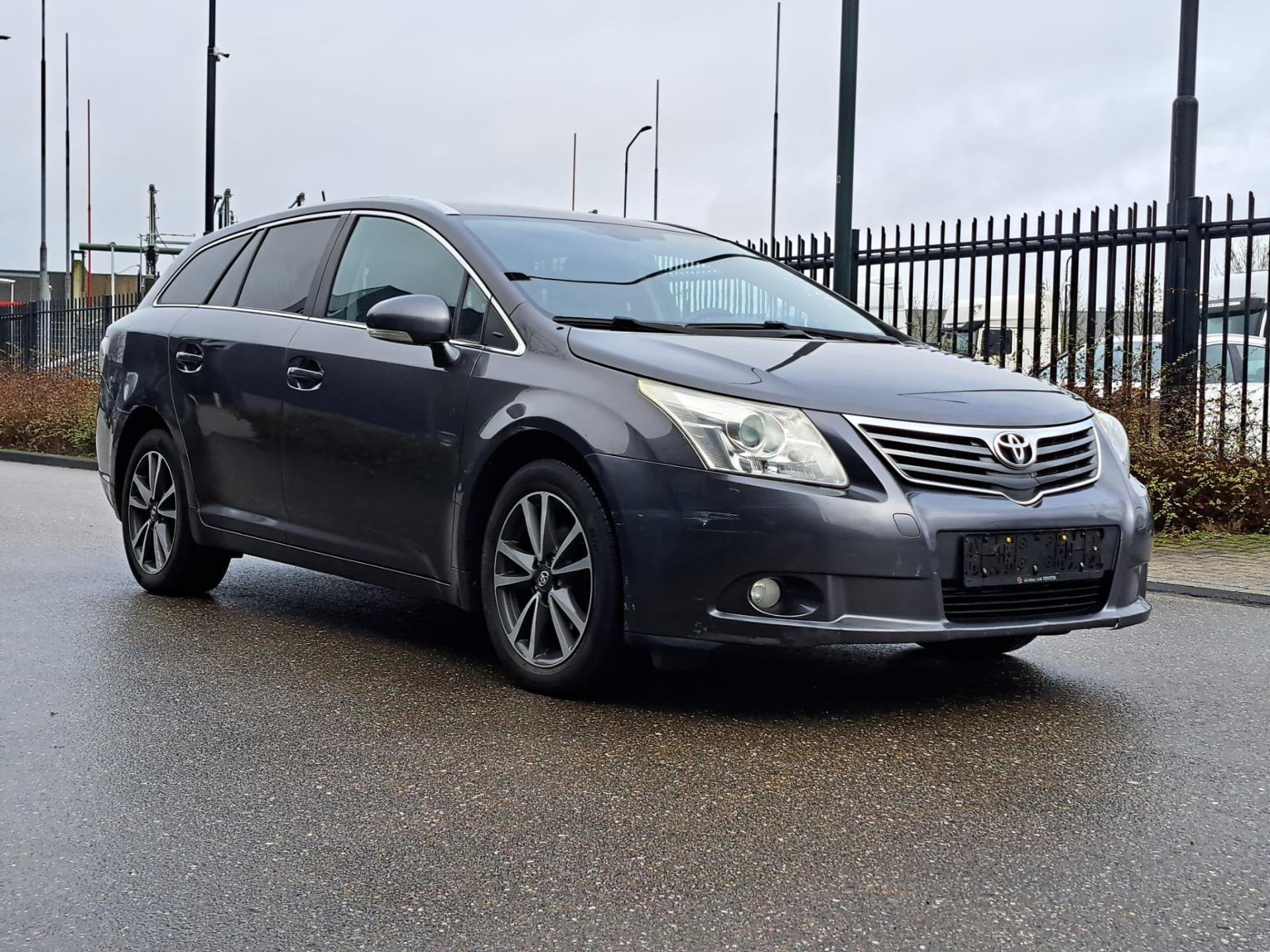 Toyota Avensis Wagon 1.6 VVTi Business EXPORT FULL OPTIONS, Euro 5, 4 cilinders, 132 pk, Origineel Nederlands