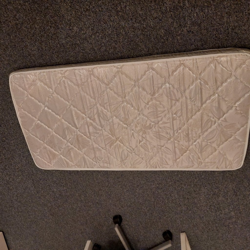 Ledikant matras met aerosleep dekje en aerosleep laken, Ophalen of Verzenden, Zo goed als nieuw, Ledikant