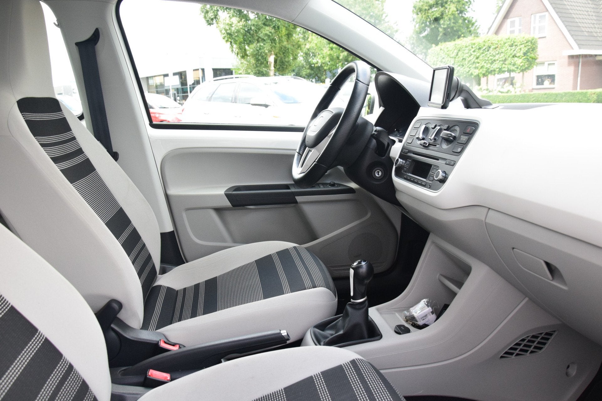 SEAT Mii 1.0 Style Airco Cruise Pdc 33dkm! (bj 2013), Auto's, Seat, Voorwielaandrijving, Euro 5, Stof, Gebruikt