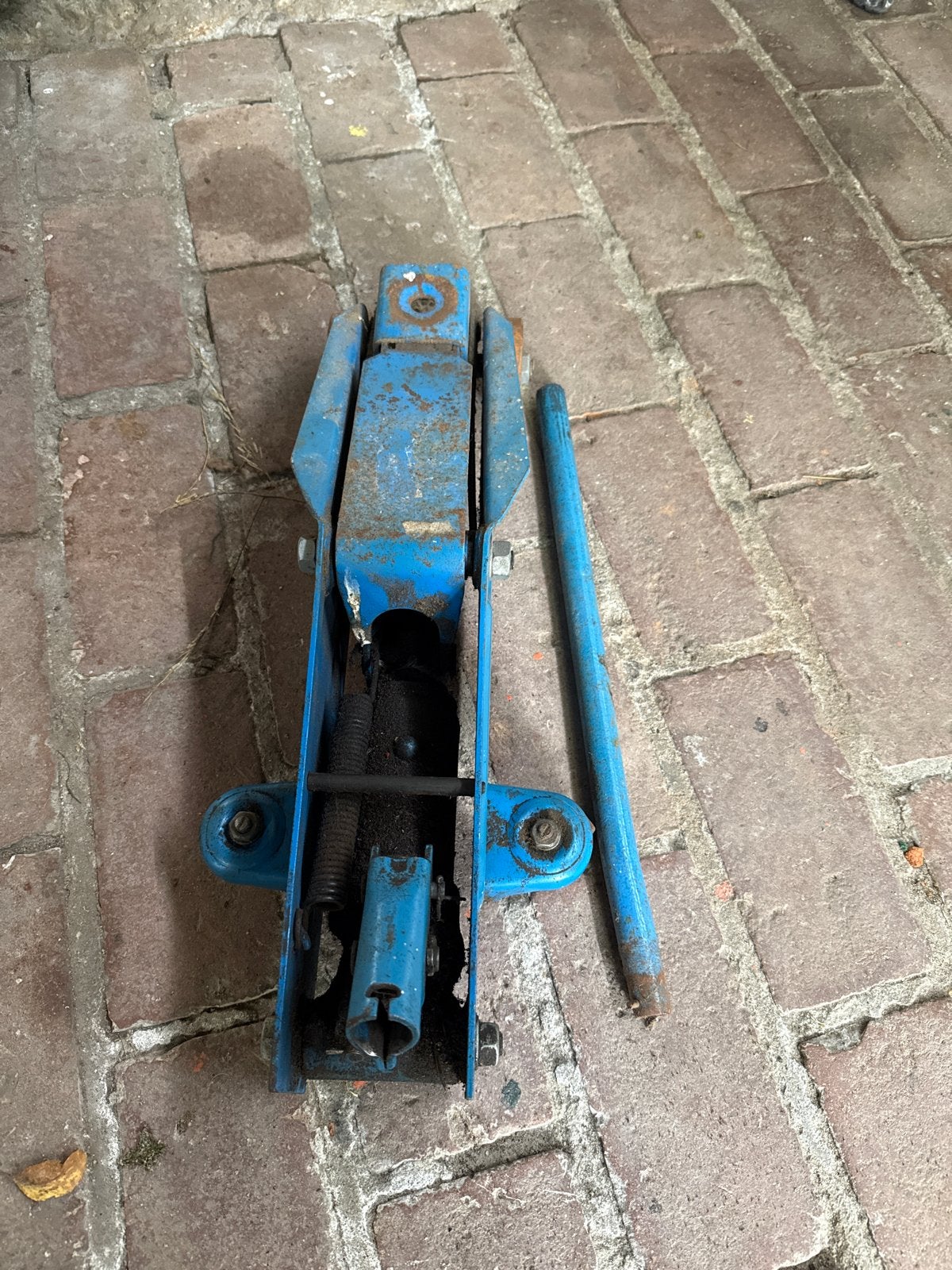Gebruikte autokrik met wat roest, werkt nog goed, Ophalen, Gebruikt, Mechanisch, Schaarkrik