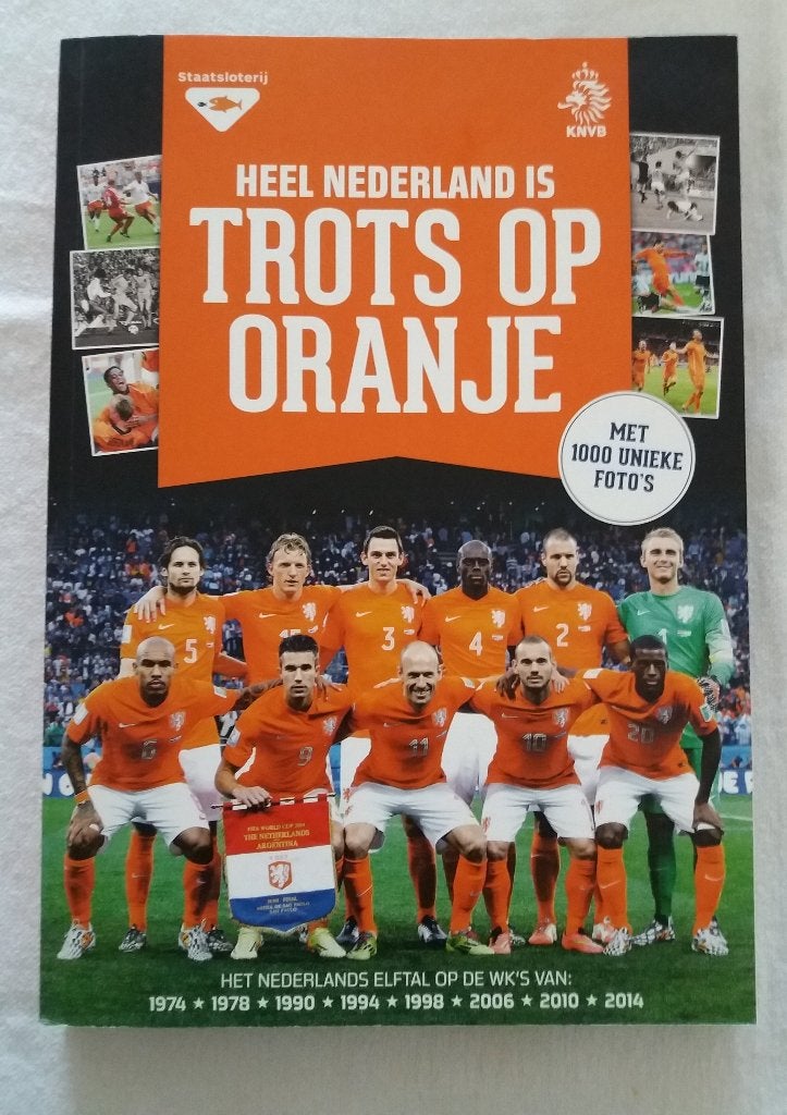 Heel Nederland is trots op Oranje., Boeken, Ophalen of Verzenden, Gelezen, Balsport