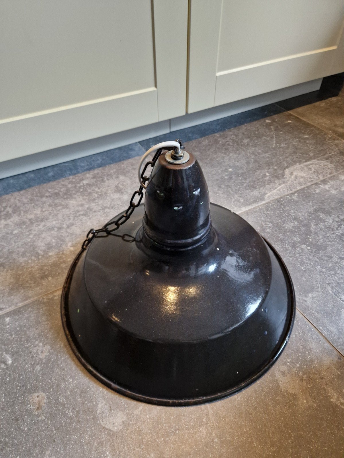 Vintage Zwarte Emaille Industriële Hanglamp, Antiek en Kunst, Antiek | Lampen, Ophalen