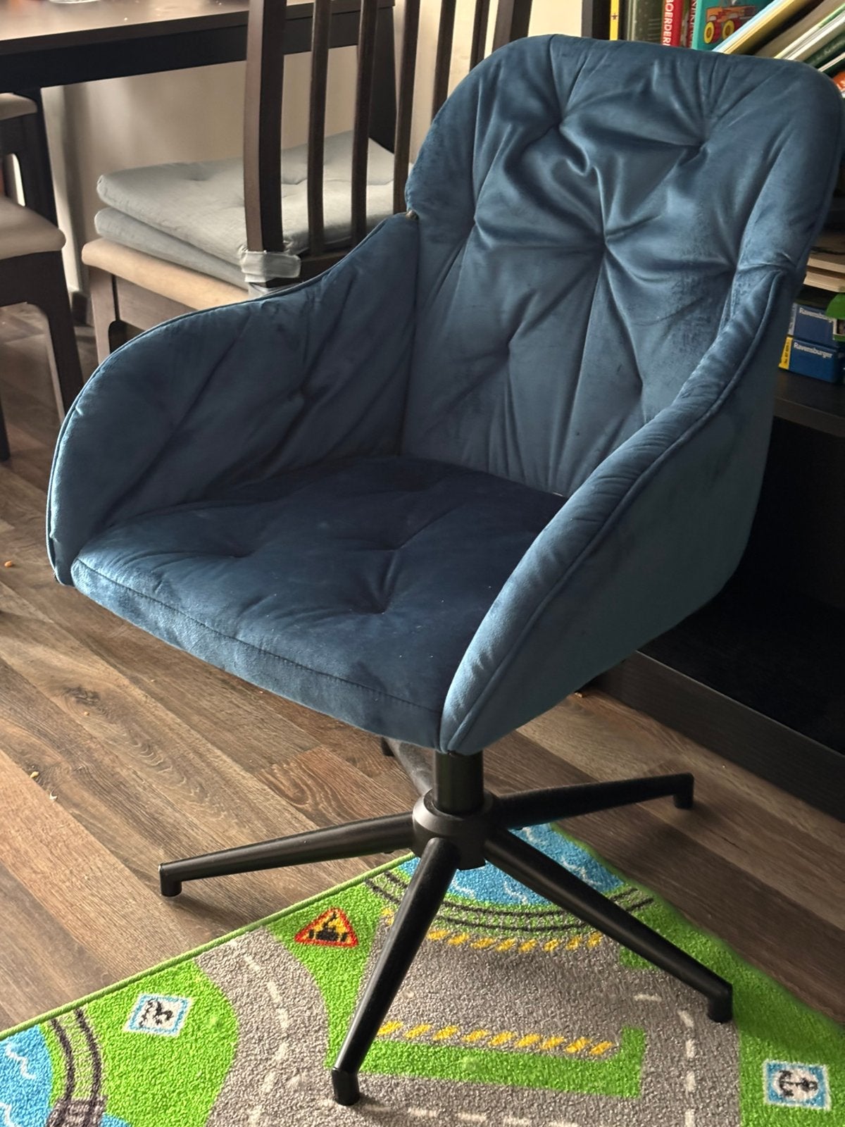Draaifauteuil velvet blauw - comfortabele fauteuil, Huis en Inrichting, Fauteuils, Ophalen, Gebruikt, 75 tot 100 cm, 50 tot 75 cm