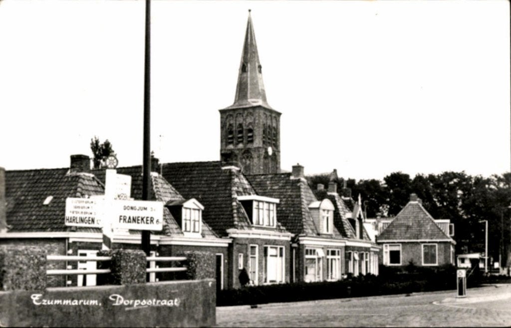 Tzummarum KVR07 2314 Dorpsstraat met ANWB - Borden, Verzamelen, Verzenden, 1980 tot heden, Gelopen, Friesland