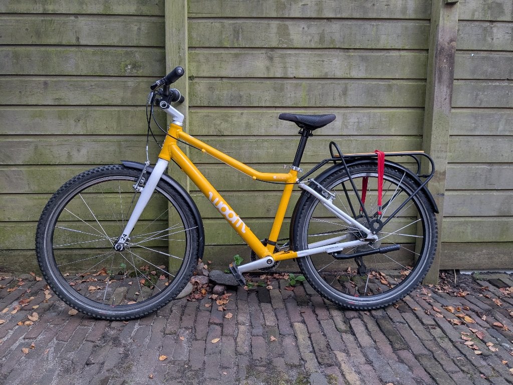 Woom 5 (24 inch kinderfiets), Ophalen, 20 inch of meer, Gebruikt, Velgrem