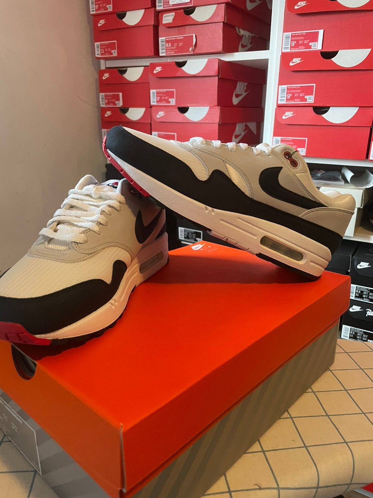 Nike Air Max 1 AnniversaryObsidian! Nieuw! Maat 43! OG all!!, Overige kleuren, Nieuw, Ophalen of Verzenden, Sneakers of Gympen