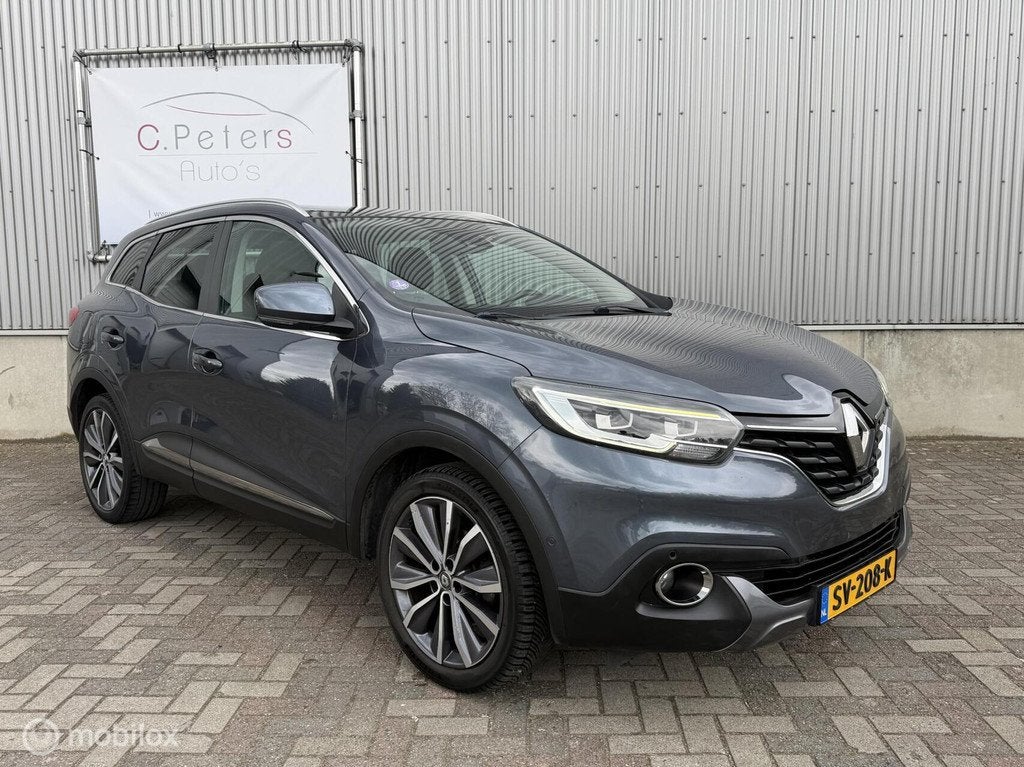 Renault Kadjar 1.2 TCe Bose 2016 / Camera / Trekhaak / Panor, Auto's, Renault, Voorwielaandrijving, Gebruikt, 4 cilinders, Bedrijf